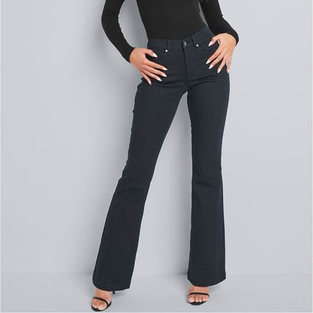 🖤Flare/Bottom Denim Jeans With Stretch - NWOT